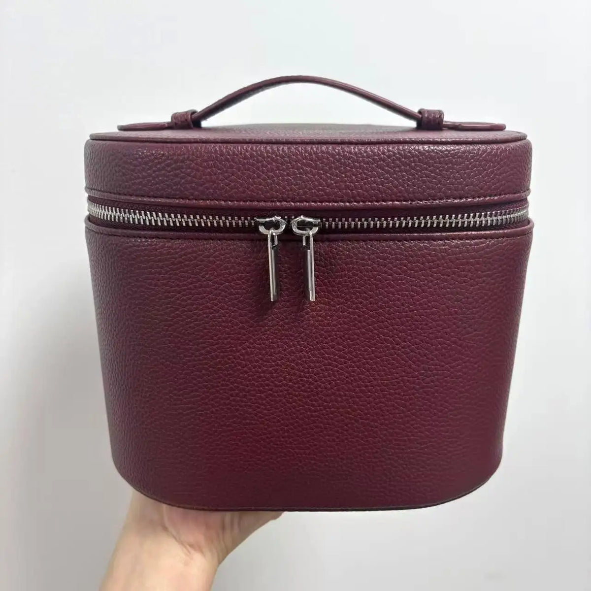 Large Capacity PU Leather Makeup Barrel Bag — Travel Organiser - Zenflow Active