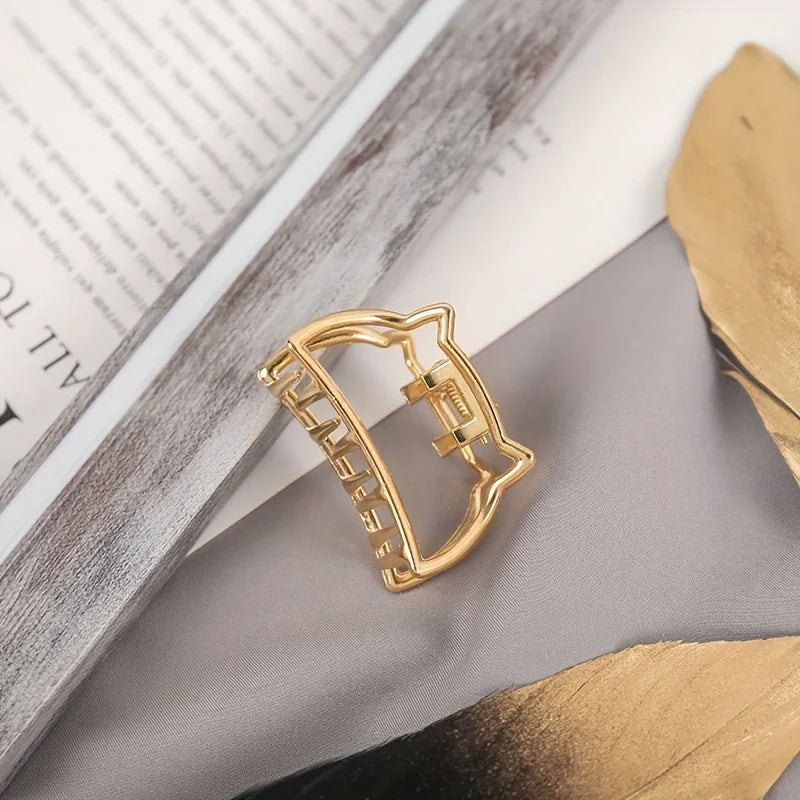 Mini Hollow Heart Metal Hair Claw Clips — Gold Geometric Barrettes for Women & Girls - Zenflow Active