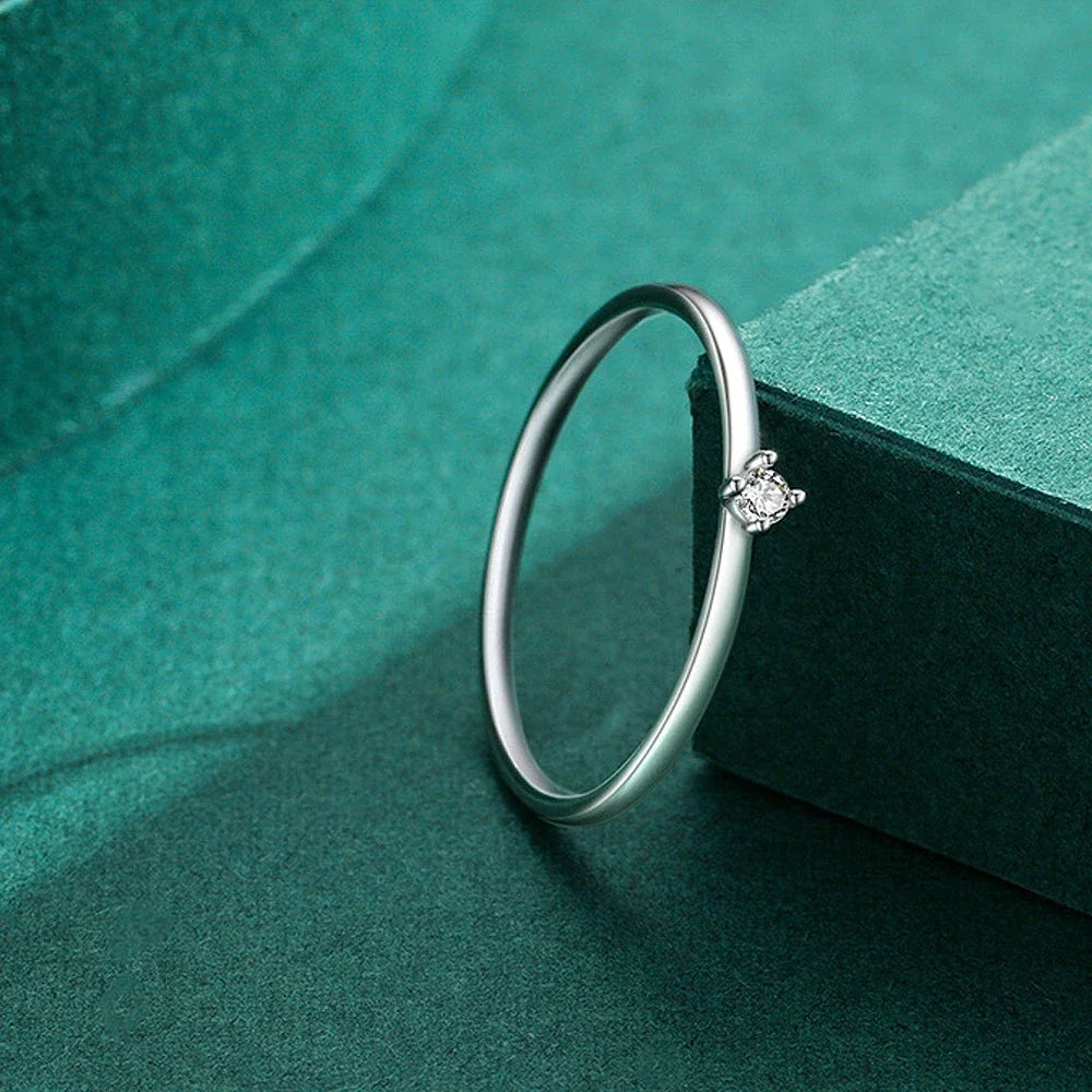 Exquisite Moissanite Finger Ring For Women 18k Gold Plated 925 Sterling Silver Elegant Rings With 2mm D Colour Round Lab Diamond - Zenflow Active