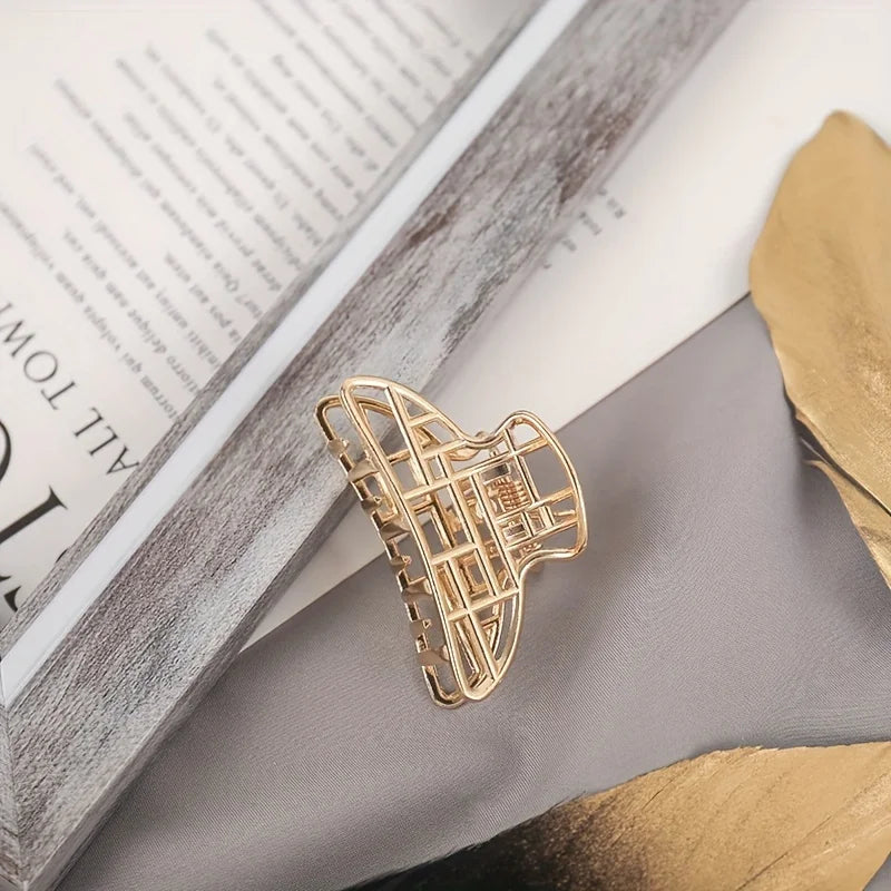 Mini Hollow Heart Metal Hair Claw Clips — Gold Geometric Barrettes for Women & Girls - Zenflow Active