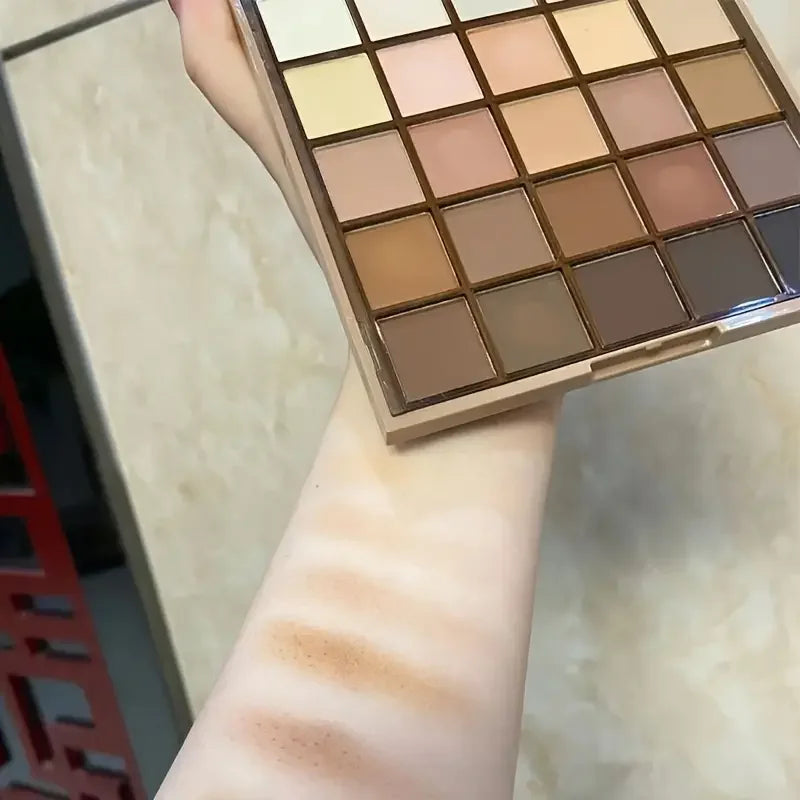 25 colour eyeshadow palette